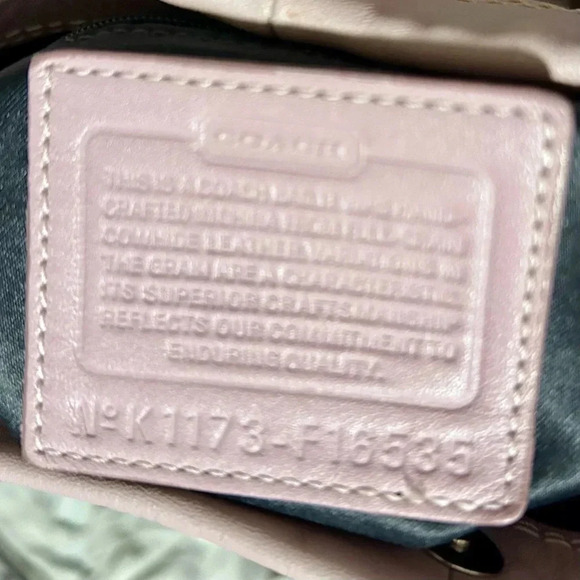 Gently Used COACH F16535 Penelope Lavender Shoulder Bag With Snake Print Trim - Picture 7 of 8